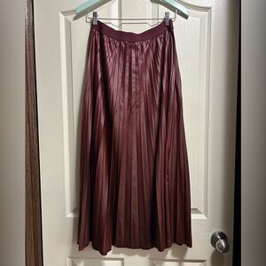 GARCIA women’s faux leather burgundy skirt size large